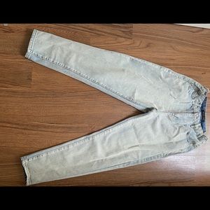 White fox boutique boyfriend jean | size M